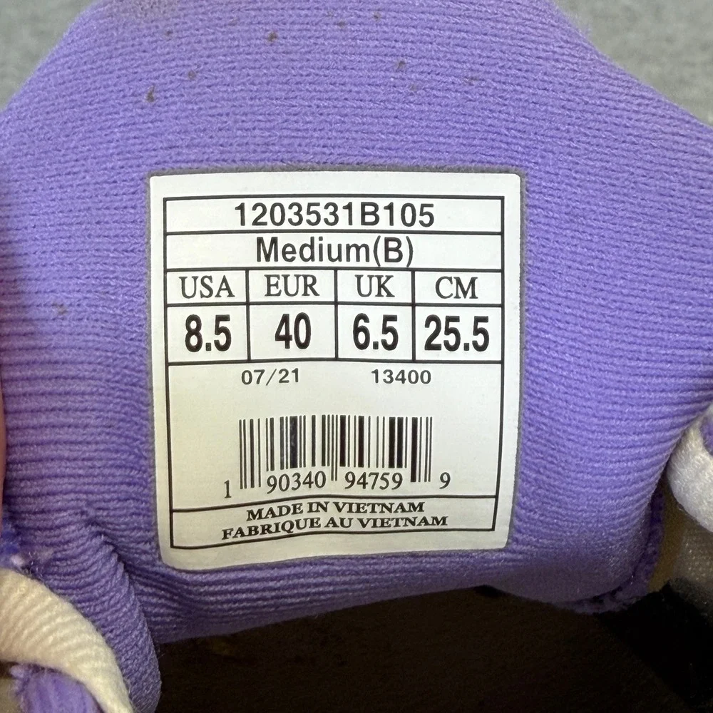 Brooks Adrenaline GTS 22 Womens Shoes Size 8.5 Cream Purple Coral 1203531B105
